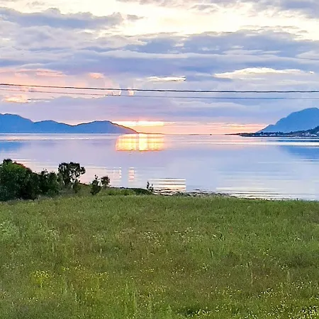 Holiday home 8 Person In Sortland-by Traum