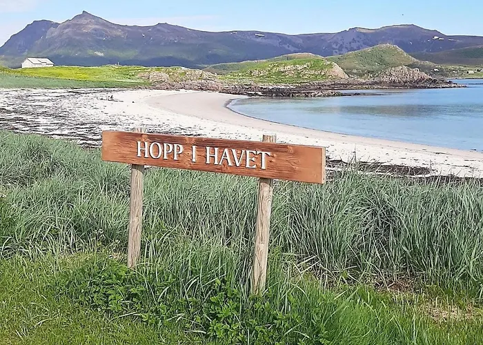 8 Person In Sortland-by Traum *