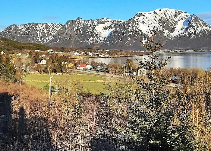 8 Person In Sortland-by Traum *